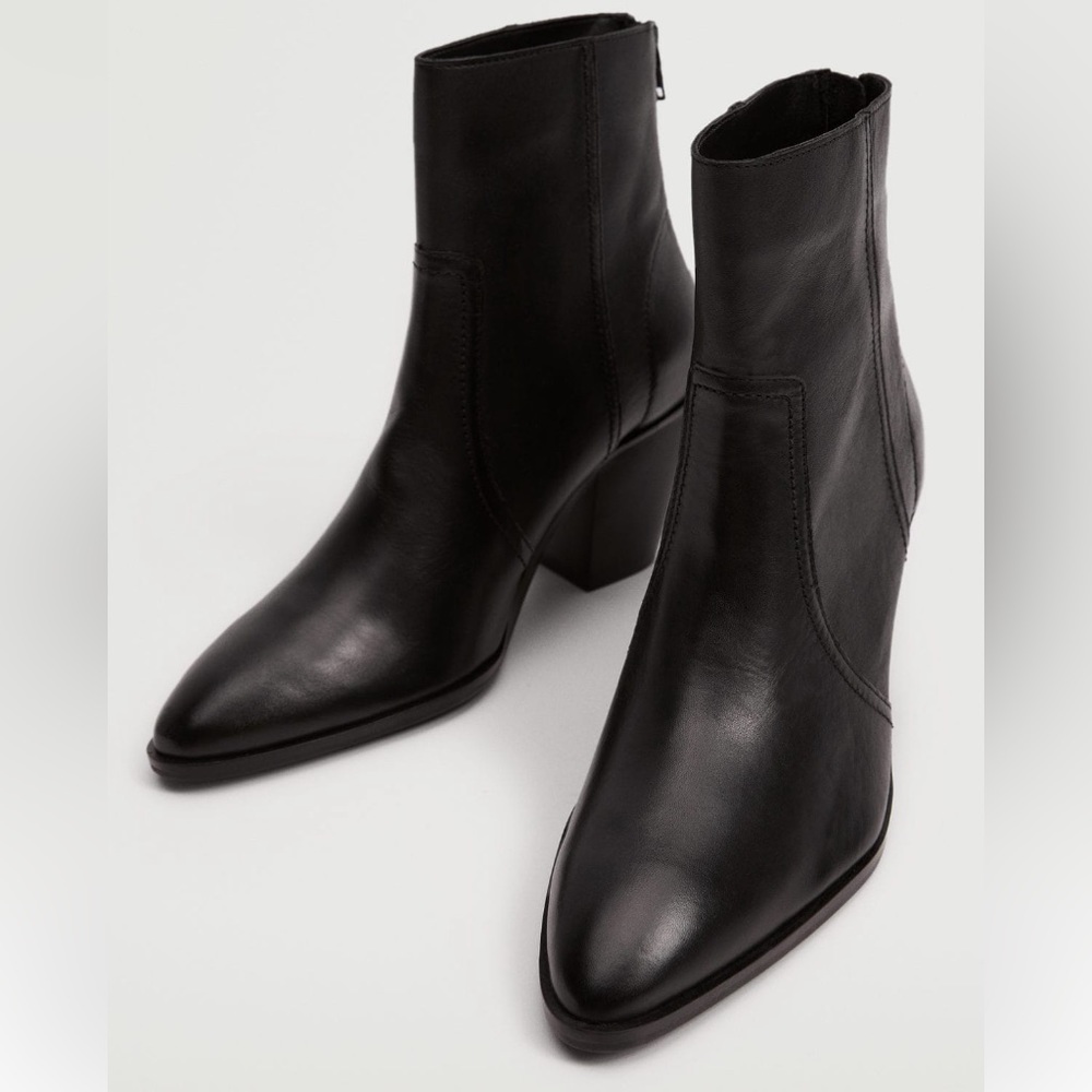 Leather pointed ankle boots